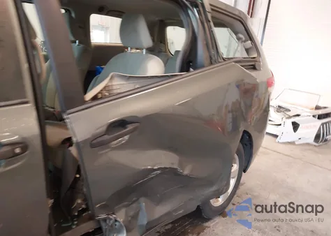 2013 Toyota Sienna L V6 7 Passenger z USA, uszkodzony, nr VIN 5TDZK3DCXDS365540